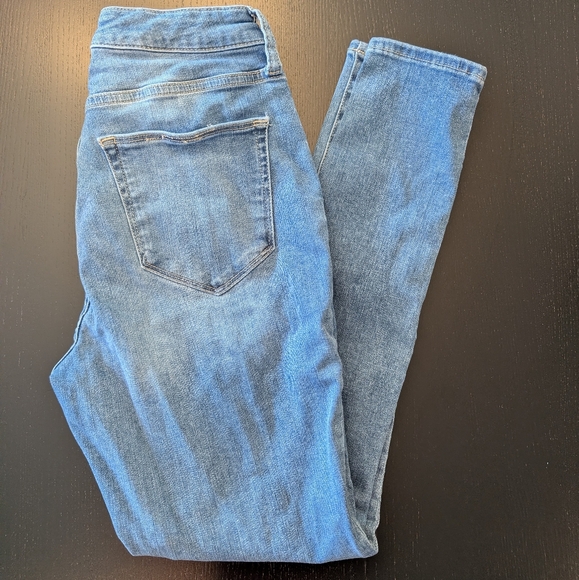 3 For $24 Arizona Jean Company Women's Blue Jeggings - Picture 3 of 9